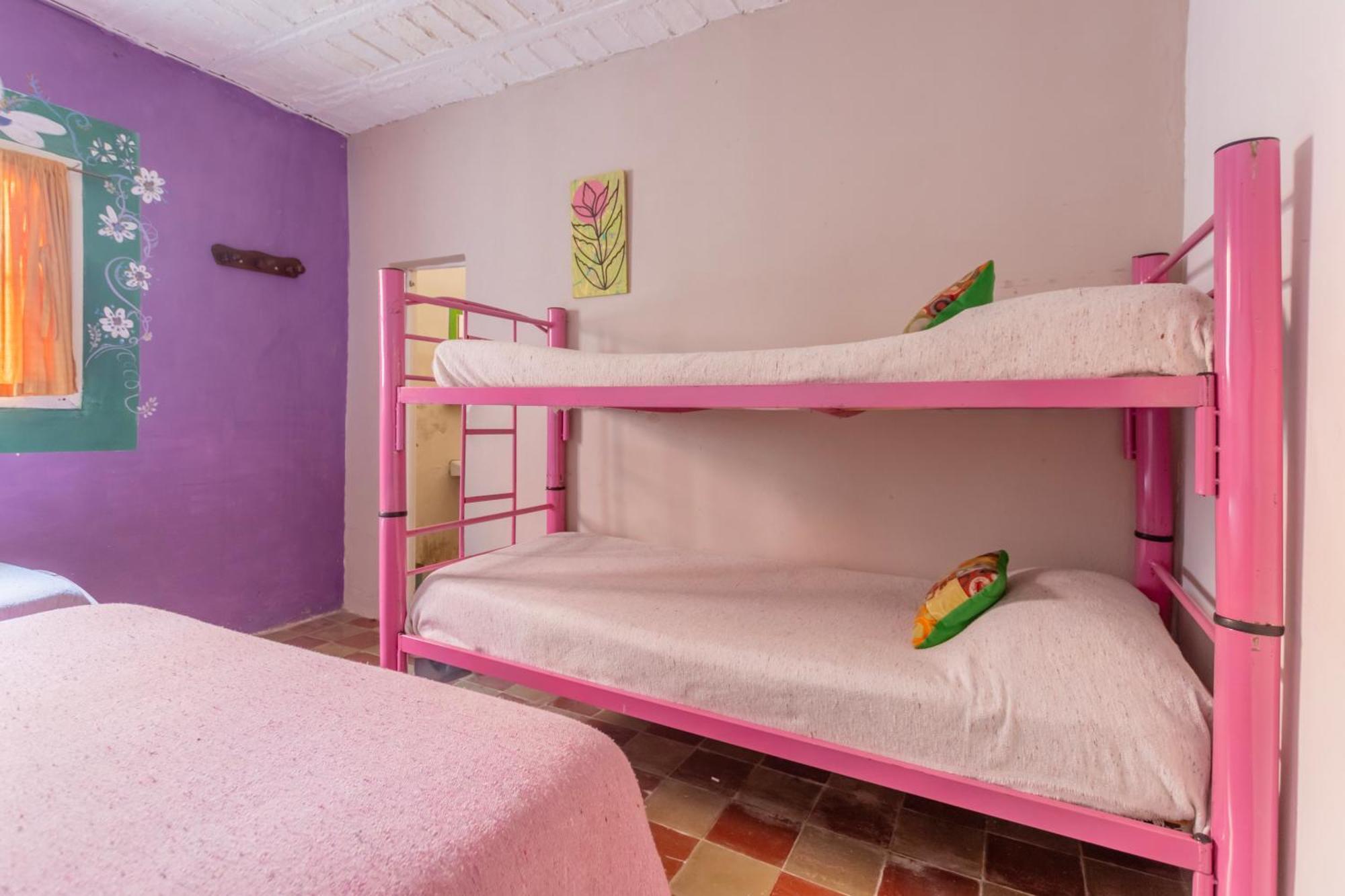 Puerta Azul Hostel *