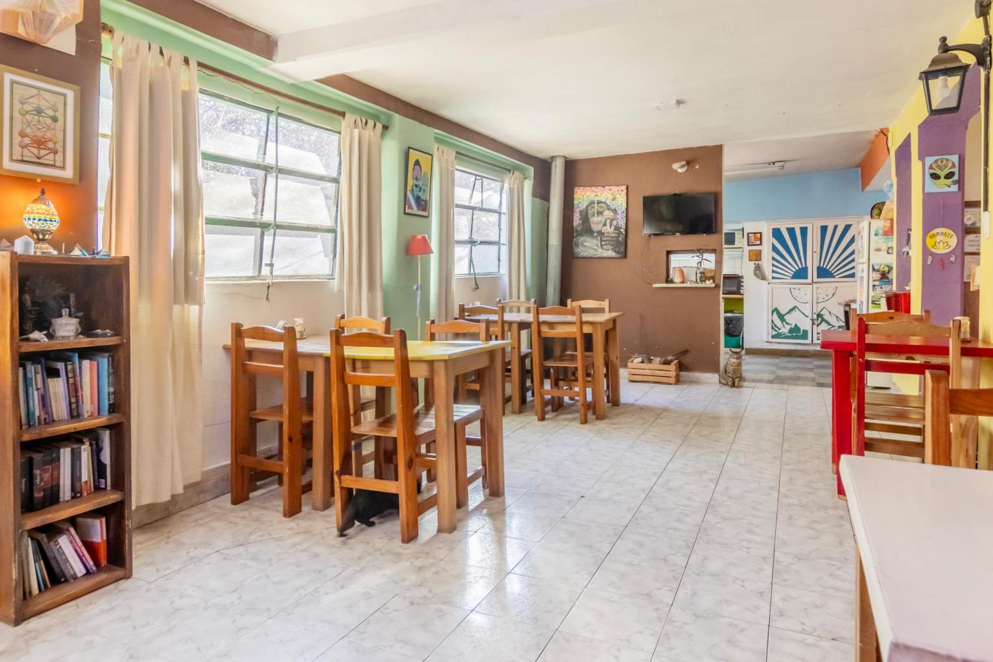 Puerta Azul Hostel *